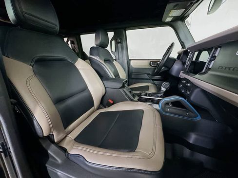 Used 2024 Ford Bronco Wildtrak image 14