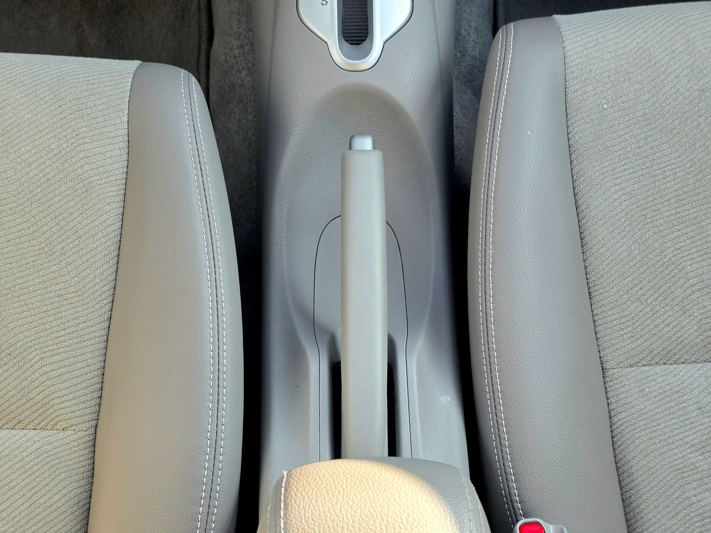 Used 2014 Honda Insight EX image 32