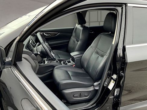 Used 2022 Nissan Rogue Sport SL image 25