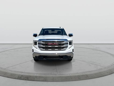 Used 2023 GMC Sierra 1500 SLE RWD image 3
