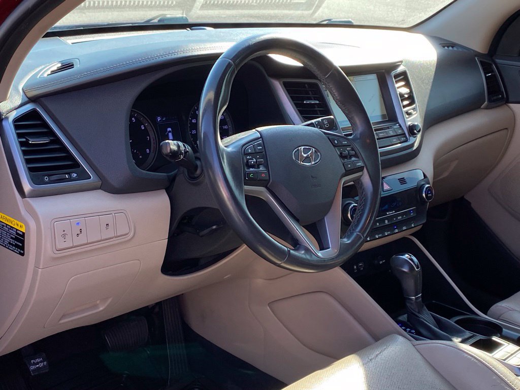 Used 2017 Hyundai Tucson SE Plus FWD image 11