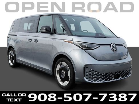 Used 2025 Volkswagen ID. Buzz Pro S image 1