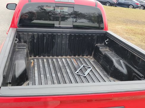 Used 2021 Toyota Tacoma SR5 image 21