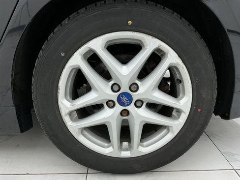 Used 2014 Ford Fusion SE w/ Equipment Group 202A FWD image 26