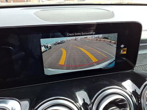 Used 2022 Mercedes-Benz GLB 35 AMG GLB 35 AMG image 28