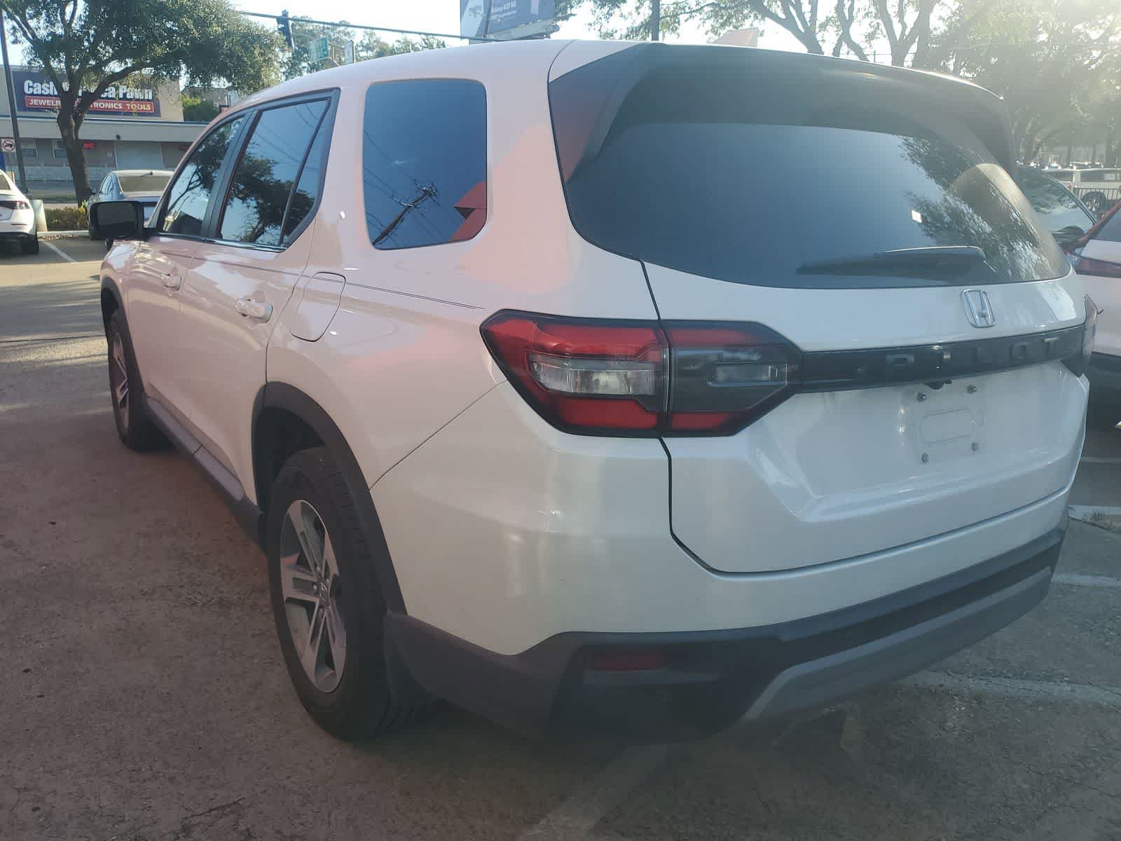 Used 2024 Honda Pilot EX-L image 4