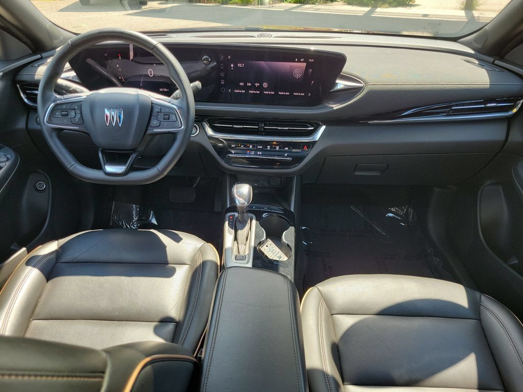 Used 2025 Buick Envista Preferred FWD image 10