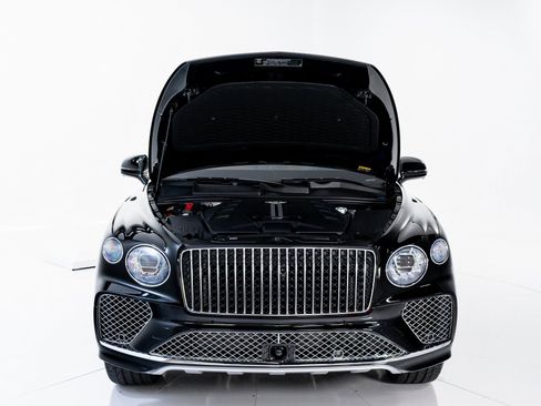 New 2025 Bentley Bentayga Extended Wheelbase image 48
