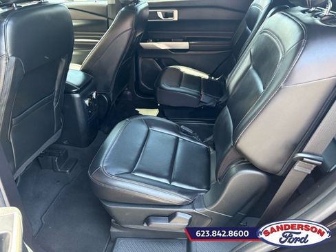 Used 2022 Ford Explorer XLT w/ Equipment Group 202A AWD/4WD image 16