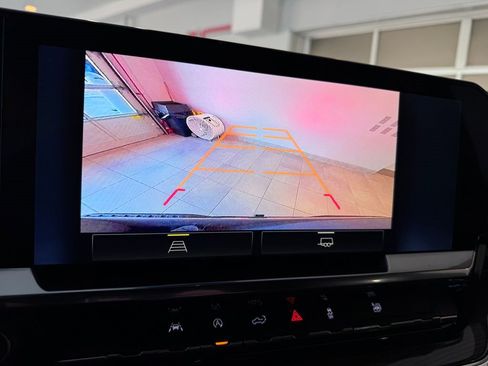 Certified 2024 Chevrolet Silverado 1500 RST w/ LPO, Dark Essentials Package image 21