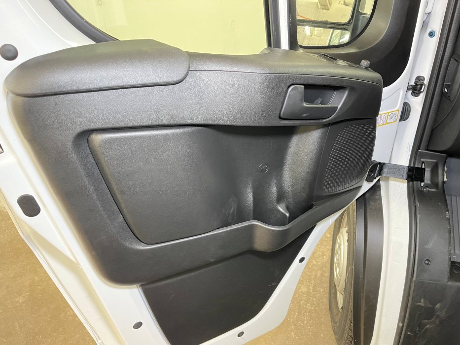 New 2024 RAM ProMaster 2500 w/ Safety Group FWD image 14