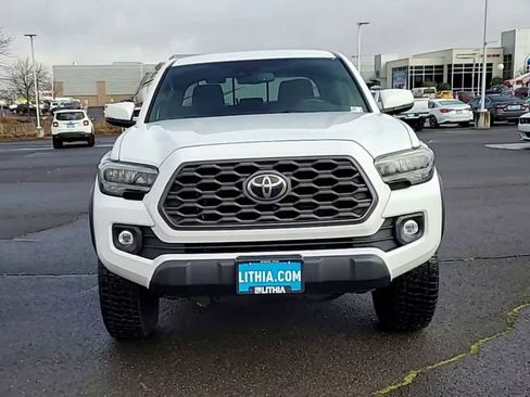 Used 2020 Toyota Tacoma TRD Off-Road image 3