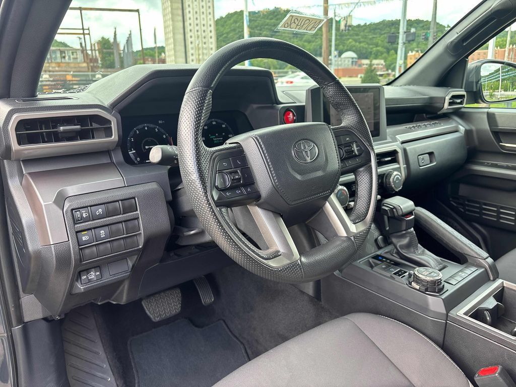 Used 2024 Toyota Tacoma TRD Off-Road AWD/4WD image 13