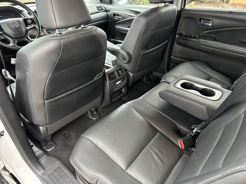 Used 2021 Honda Pilot Special Edition image 17