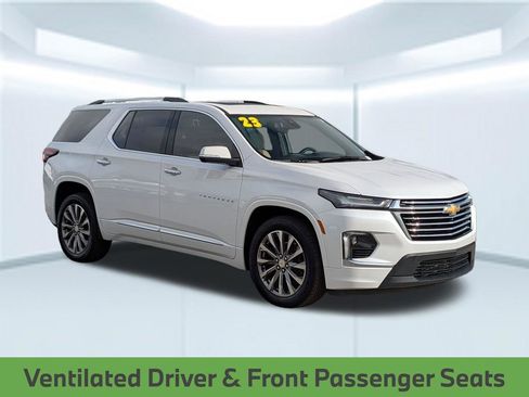 Used 2023 Chevrolet Traverse Premier AWD/4WD image 9
