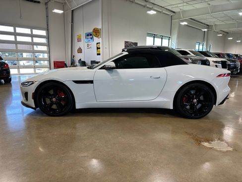 Used 2022 Jaguar F-TYPE Convertible RWD image 9