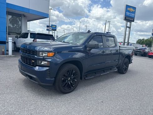 Used 2020 Chevrolet Silverado 1500 Custom w/ Custom Value Package RWD image 2