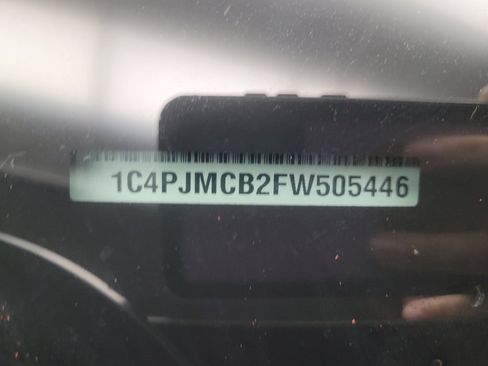 Used 2015 Jeep Cherokee Latitude w/ Cold Weather Group AWD/4WD image 33