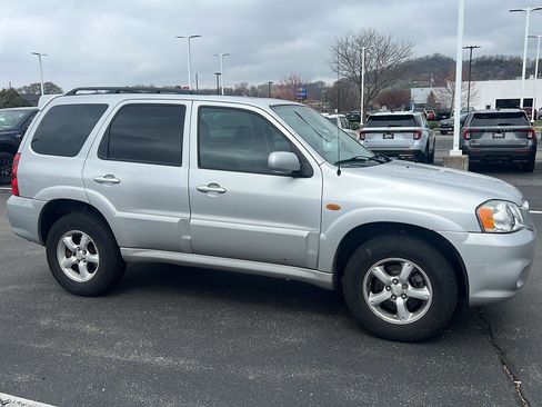 Used 2005 MAZDA Tribute s w/ Package 3 image 3