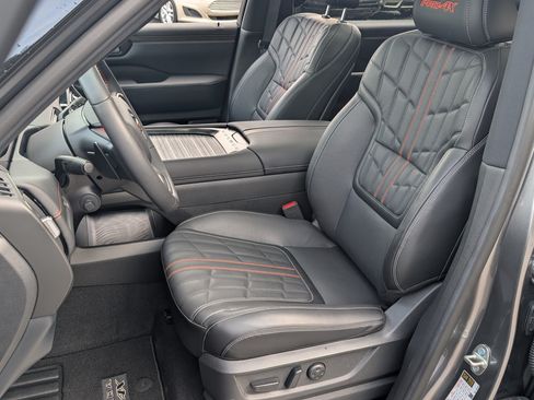 Used 2026 Nissan Armada PRO-4X AWD/4WD image 17
