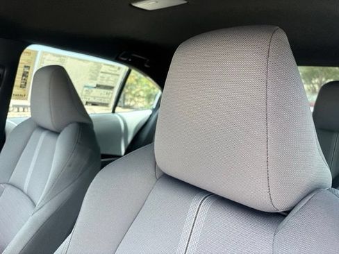 Used 2026 Toyota Corolla SE FWD image 9