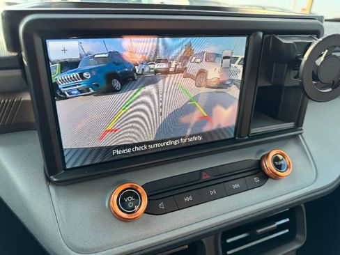 Used 2022 Ford Maverick Lariat w/ Lariat Luxury Package image 21