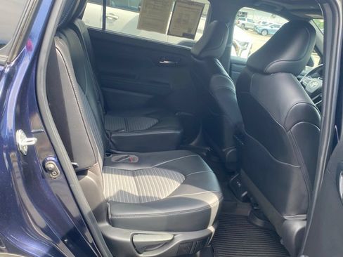 Used 2022 Toyota Highlander XSE AWD/4WD image 18