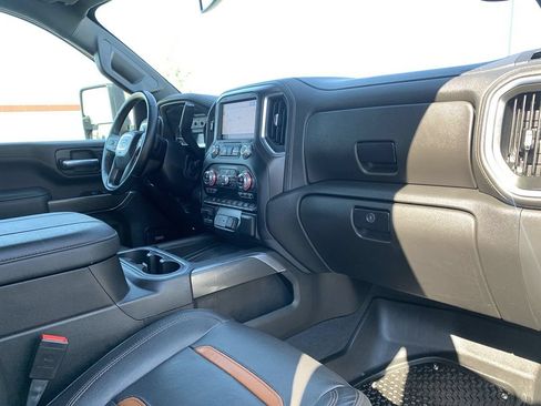Used 2023 GMC Sierra 3500 AT4 w/ AT4 Preferred Package AWD/4WD image 35