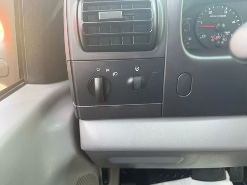 Used 2005 Ford F450 4x4 Crew Cab Super Duty image 15