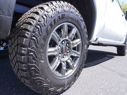 New 2026 GMC Sierra 1500 AT4X AWD/4WD image 7