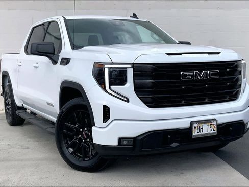 Used 2025 GMC Sierra 1500 Elevation image 21