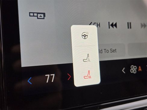 New 2025 Ford Expedition Active image 18