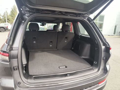 New 2026 Jeep Grand Cherokee Limited image 24