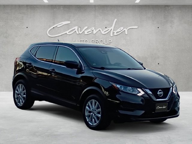 Used 2022 Nissan Rogue Sport S FWD image 2