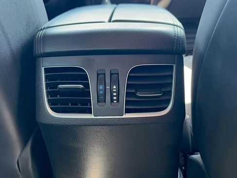 Used 2016 Hyundai Genesis 3.8 image 24