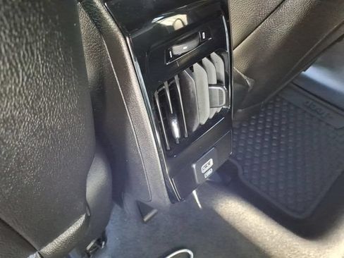 Used 2025 Jeep Compass Trailhawk AWD/4WD image 22
