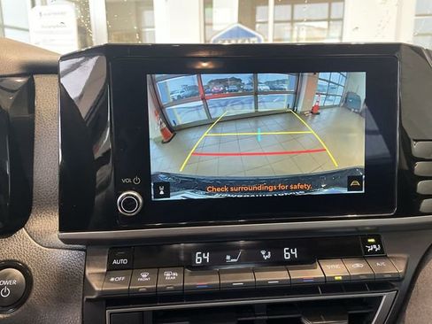 Used 2025 Toyota Camry LE FWD image 23
