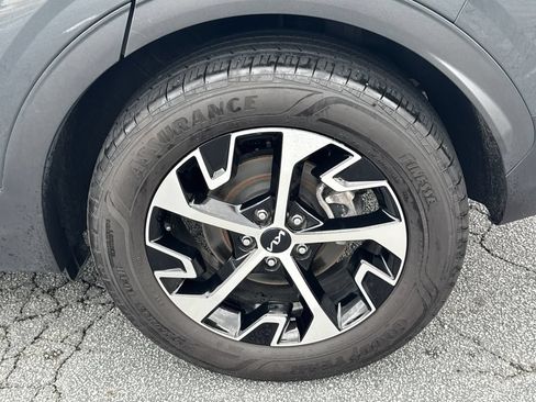 Used 2024 Kia Sportage EX AWD/4WD image 19