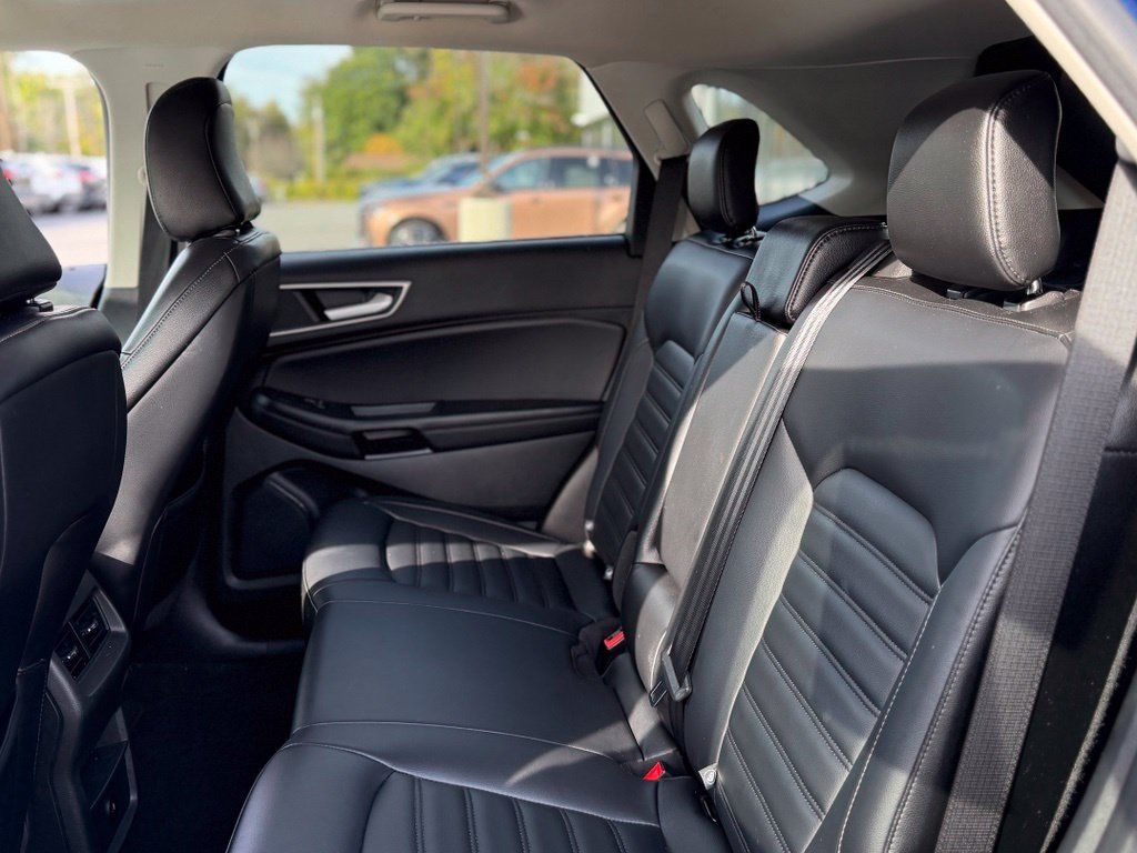 Used 2024 Ford Edge SEL AWD/4WD image 5