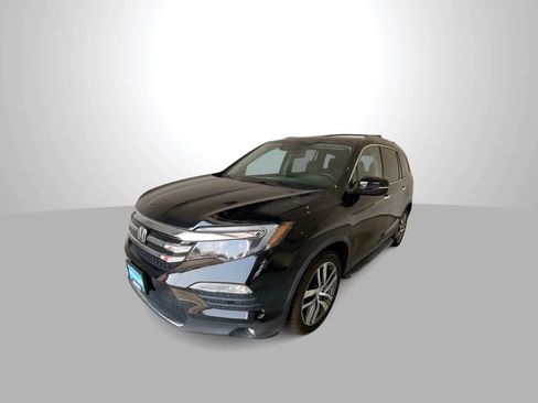 Used 2016 Honda Pilot Elite image 4