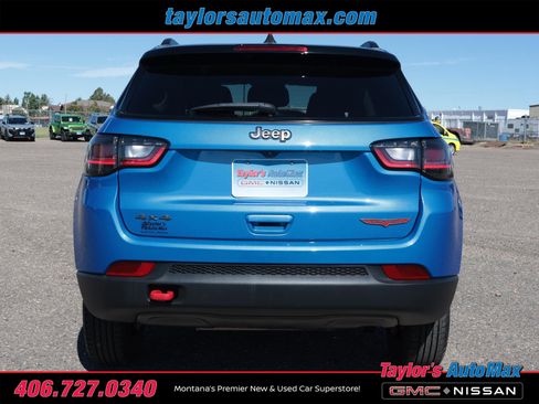 Used 2022 Jeep Compass Trailhawk w/ Trailhawk Elite Group AWD/4WD image 48