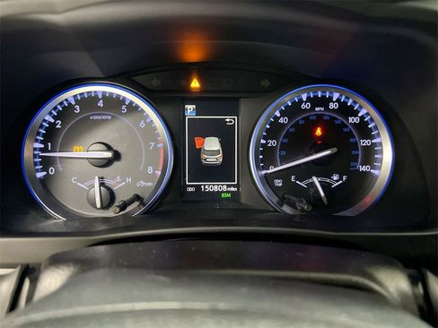 Used 2019 Toyota Highlander XLE image 11