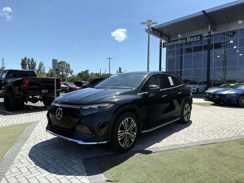 Certified 2023 Mercedes-Benz EQS 450+ SUV image 2