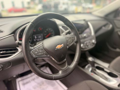 Used 2020 Chevrolet Malibu RS w/ LPO, Convenience Package 2 FWD image 11
