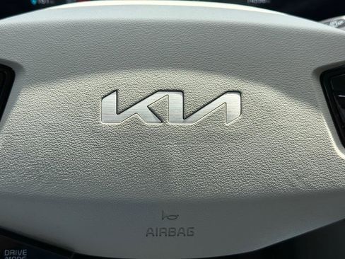 Used 2023 Kia Niro Wind FWD image 16