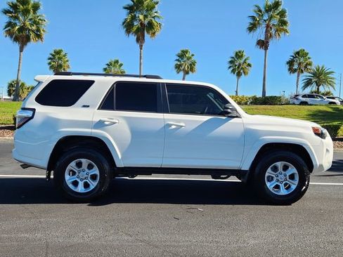Used 2018 Toyota 4Runner SR5 image 6