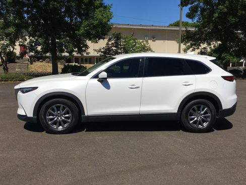 Used 2018 MAZDA CX-9 Touring w/ Touring Premium Package AWD/4WD image 3