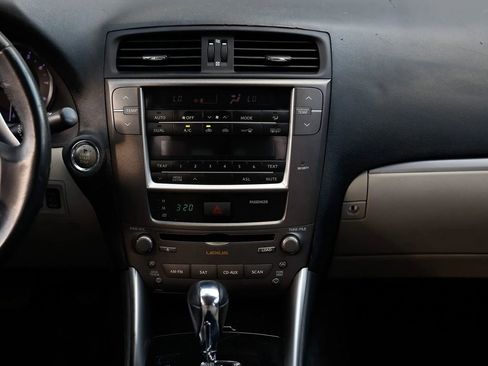 Used 2011 Lexus IS 250 image 36