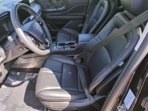 Certified 2023 Lincoln Corsair FWD w/ Equipment Group 101A image 12