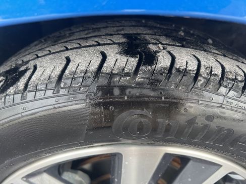 Certified 2023 Nissan Versa SV image 42